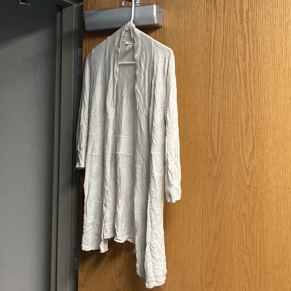 White House Black Market cream long cardigan sweater sz XS